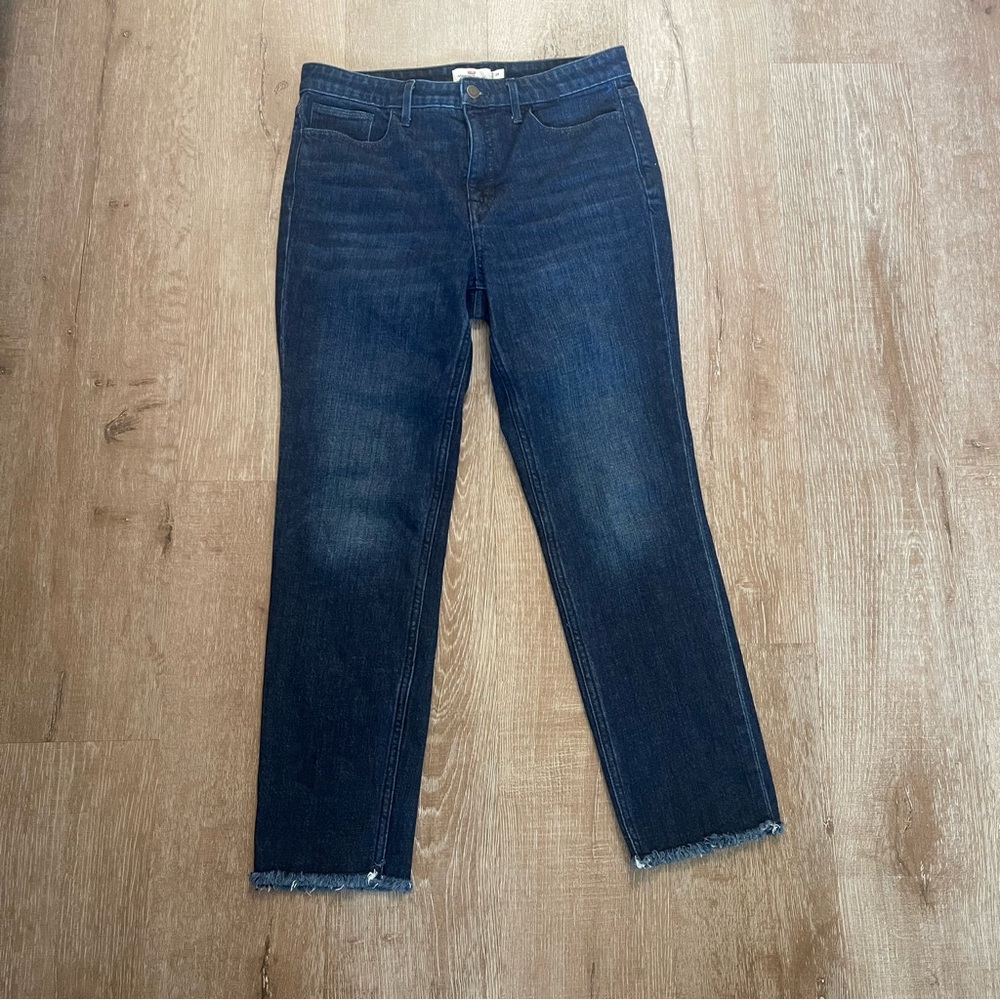 Vineyard Vines Women’s  Dark Wash Ankle Jeans with fringe hem size 28